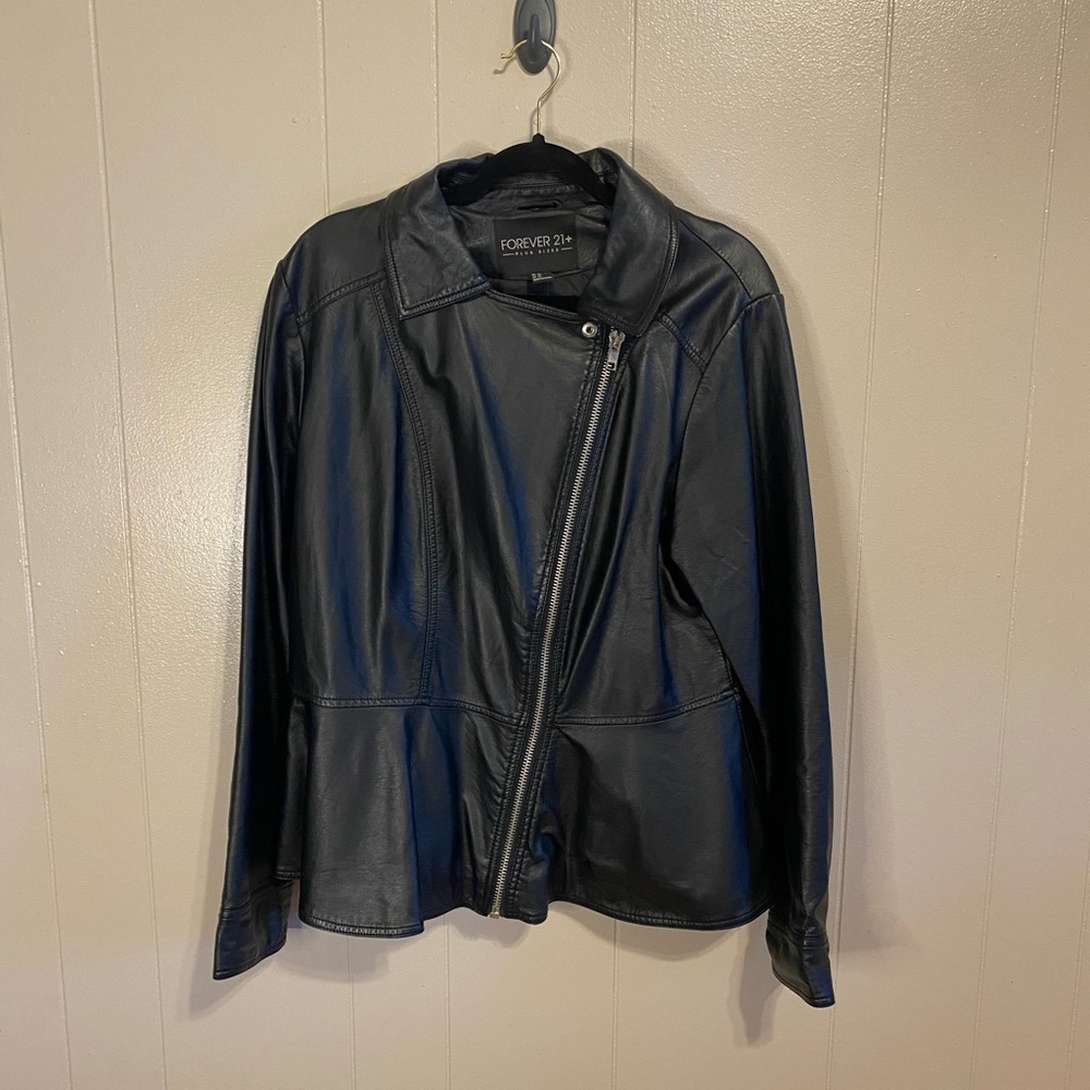 Forever21 Plus Women’s Leather Jacket size 2x